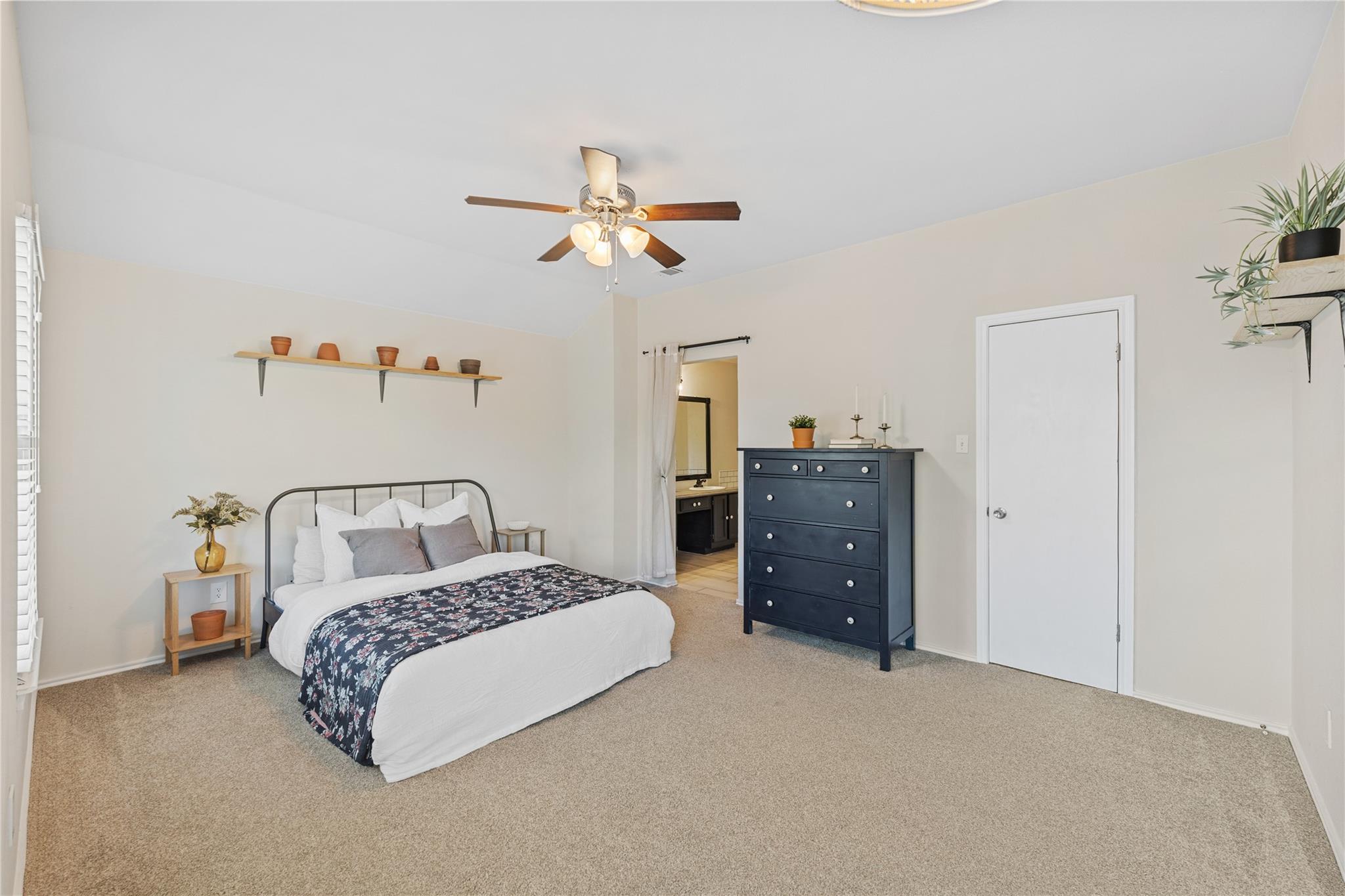 903 Thackeray Ln, Pflugerville, TX 78660