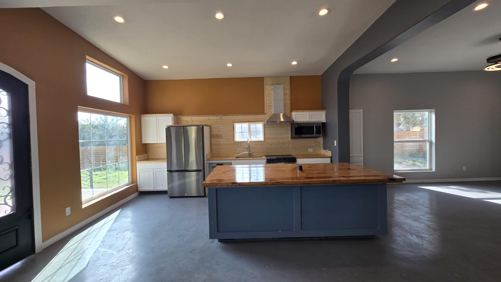 17621 Stacey Ln, Lago Vista, TX 78645