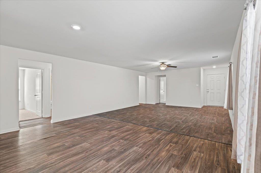 19012 Speculator Ln, Elgin, TX 78621