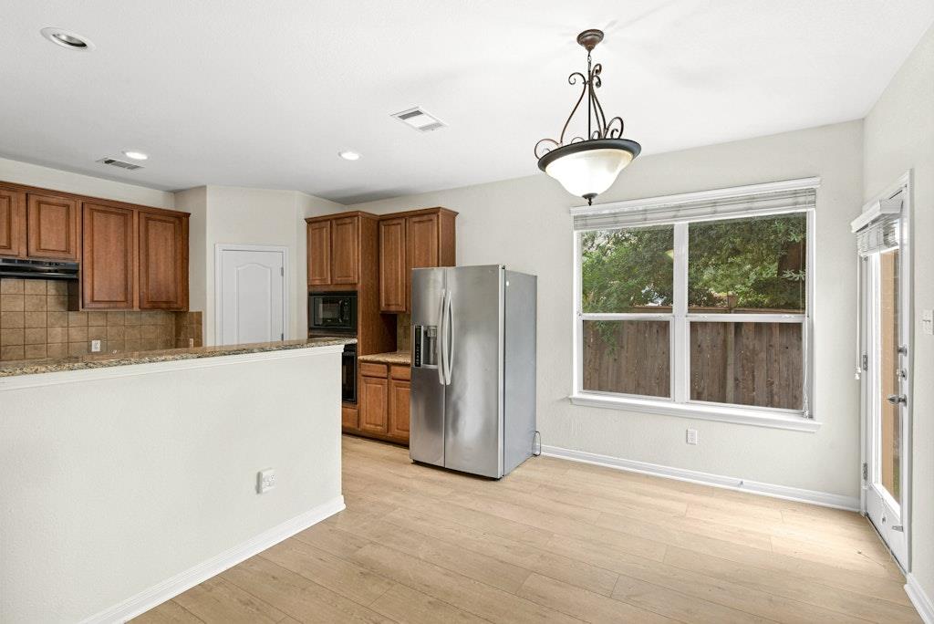 903 Fork Ridge Path, Round Rock, TX 78665