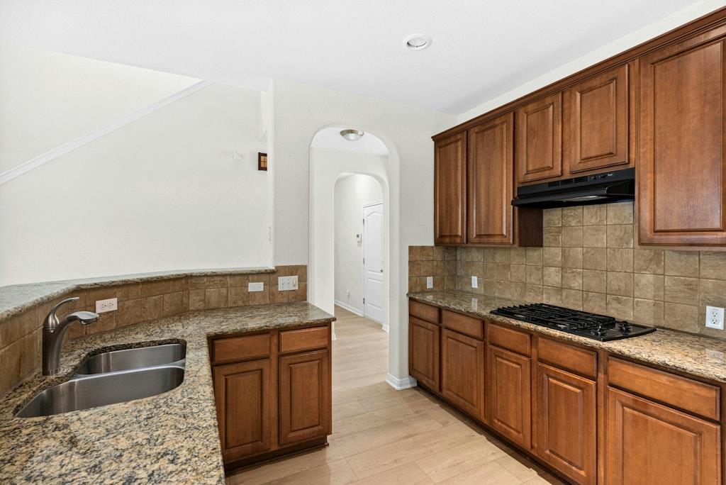 903 Fork Ridge Path, Round Rock, TX 78665