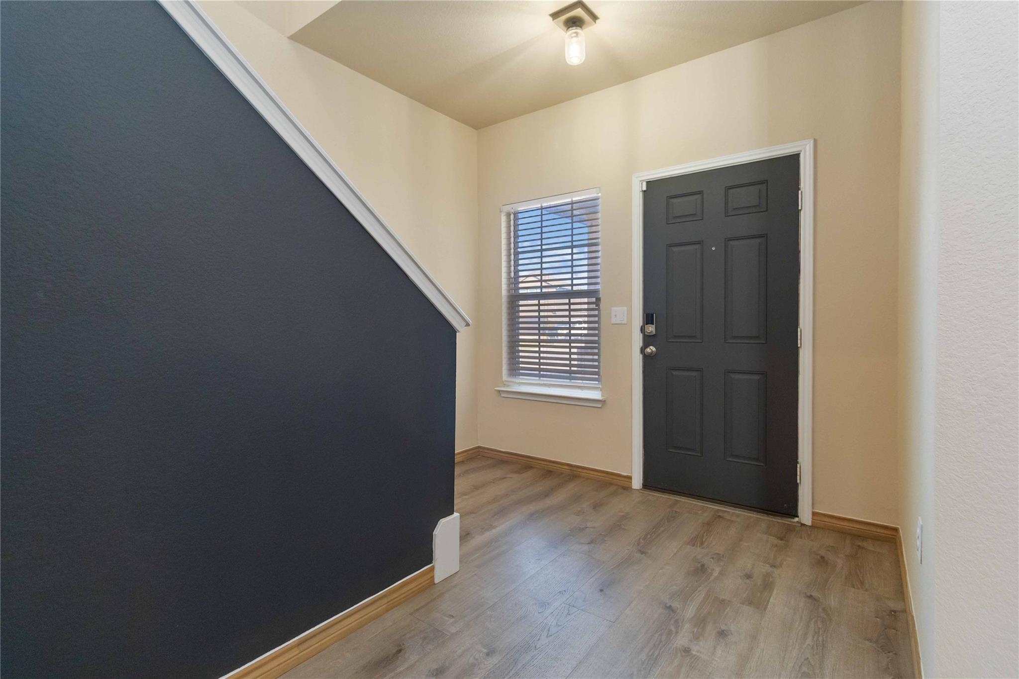 125 Orchard Ln, Kyle, TX 78640