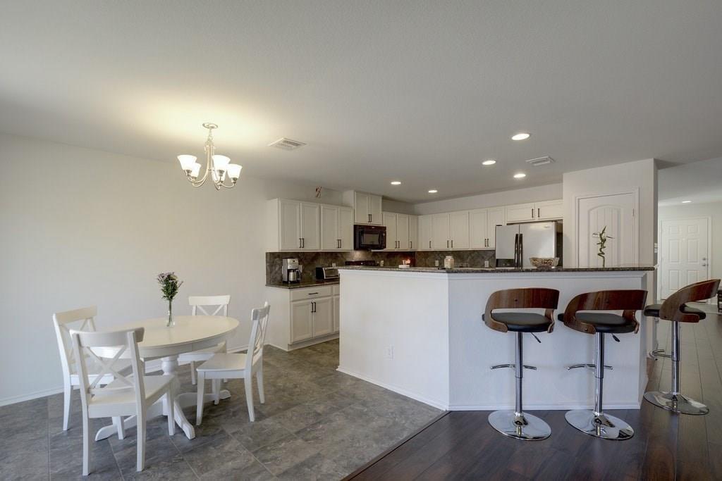 900 Oatmeal Dr, Pflugerville, TX 78660