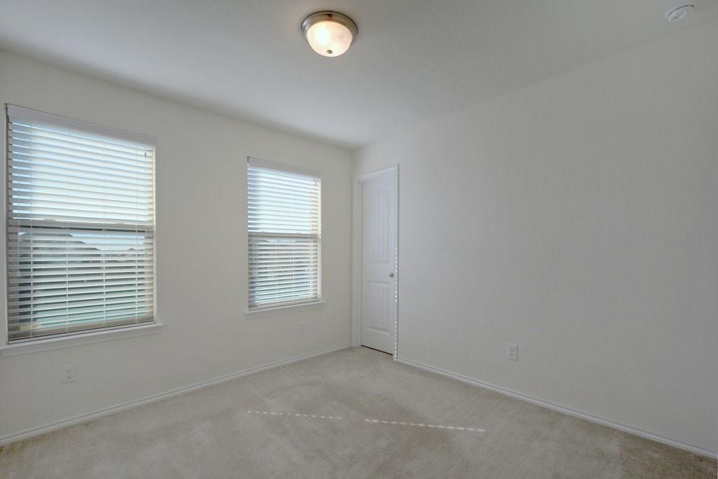 900 Oatmeal Dr, Pflugerville, TX 78660