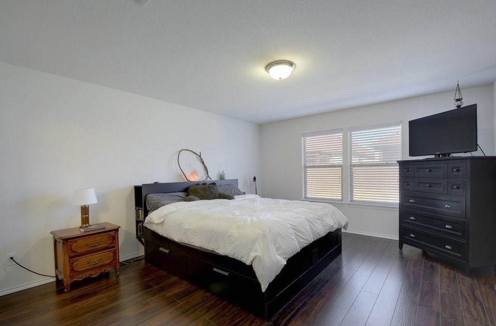 900 Oatmeal Dr, Pflugerville, TX 78660