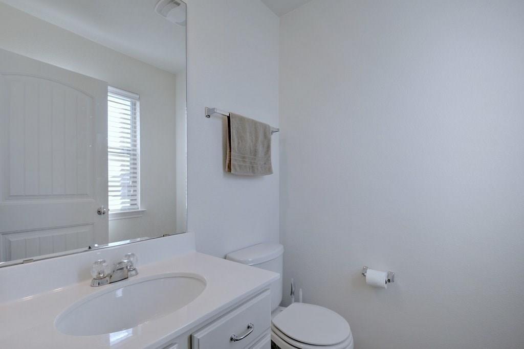 900 Oatmeal Dr, Pflugerville, TX 78660