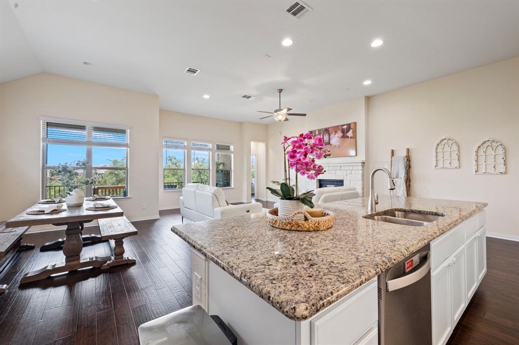 7716 Pace Ravine Dr, Lago Vista, TX 78645