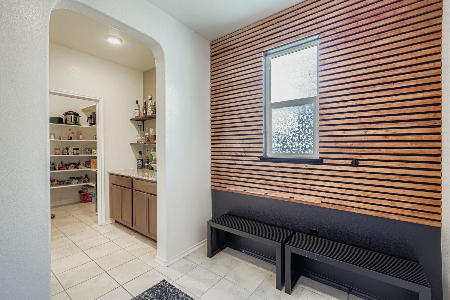 295 Kat Garnet Dr, Kyle, TX 78640