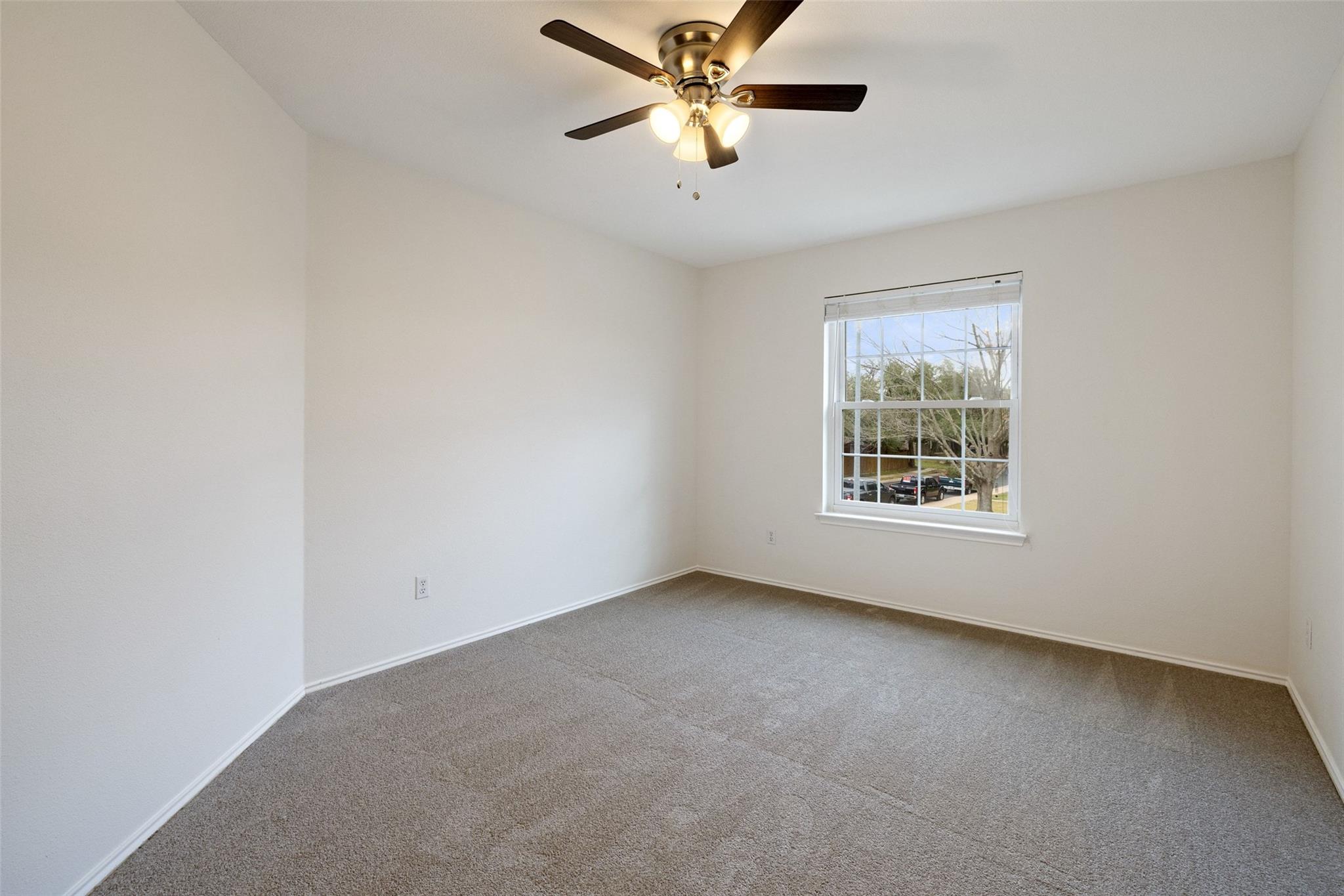 3912 Newland Dr, Round Rock, TX 78681