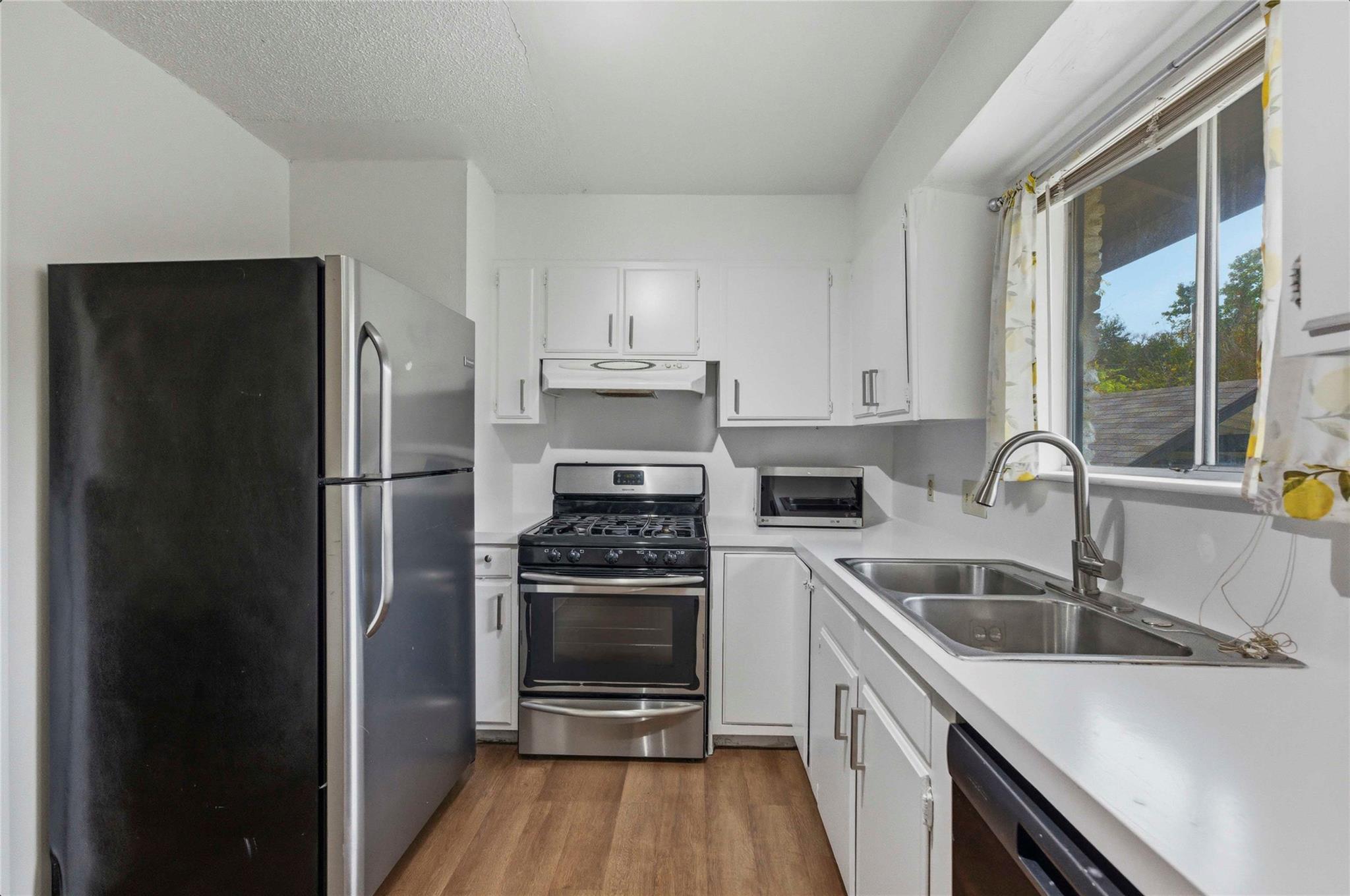 1706 Elmhurst Dr # A, Austin, TX 78741