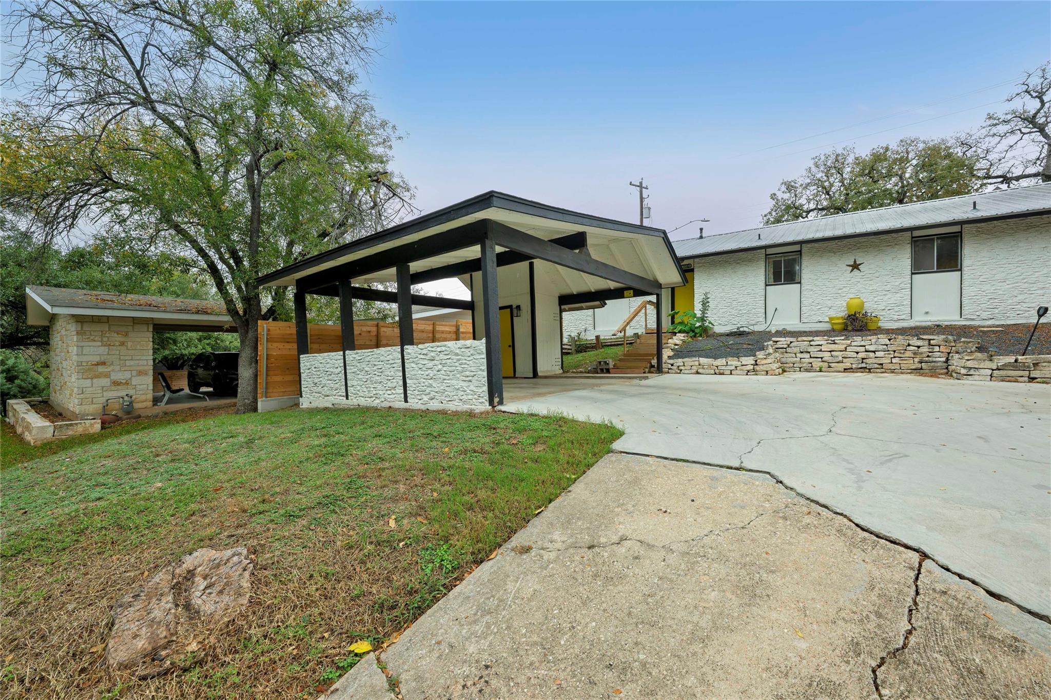 1706 Elmhurst Dr # A, Austin, TX 78741
