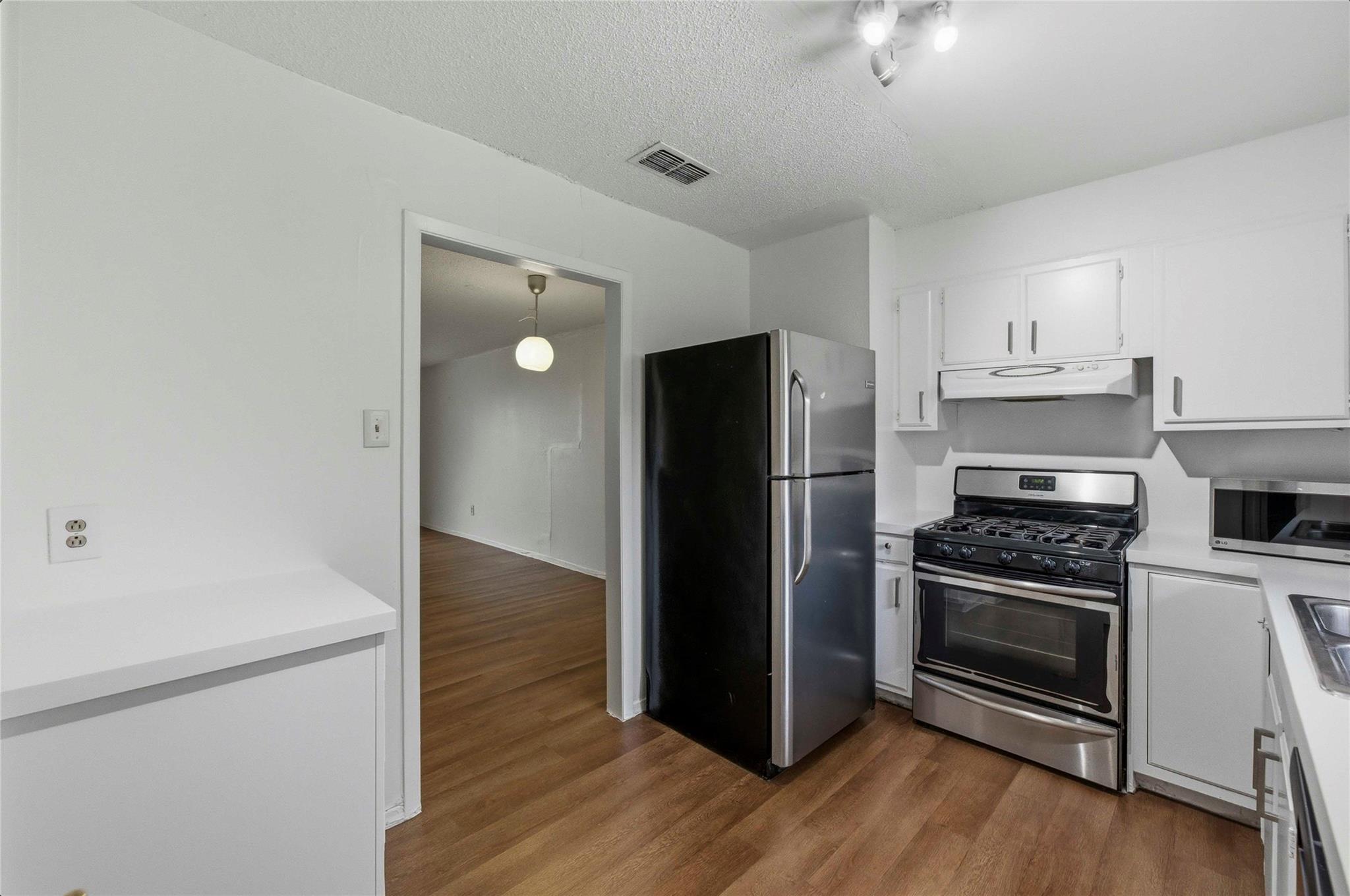 1706 Elmhurst Dr # A, Austin, TX 78741