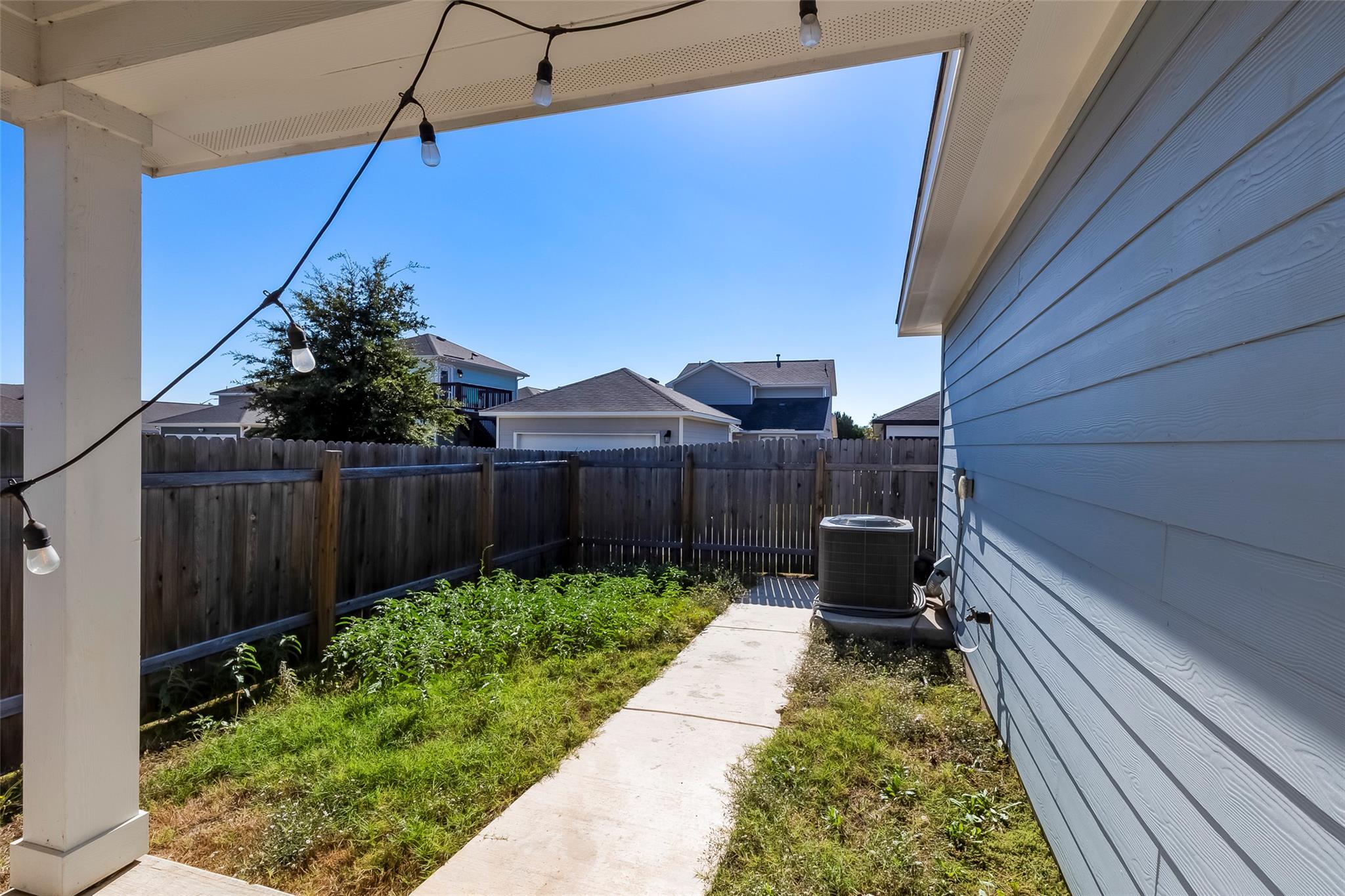 2533 Pecan Island Dr, Leander, TX 78641