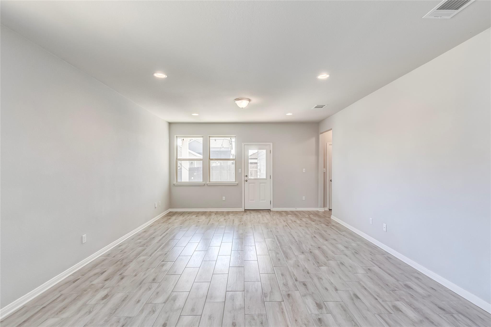 2533 Pecan Island Dr, Leander, TX 78641