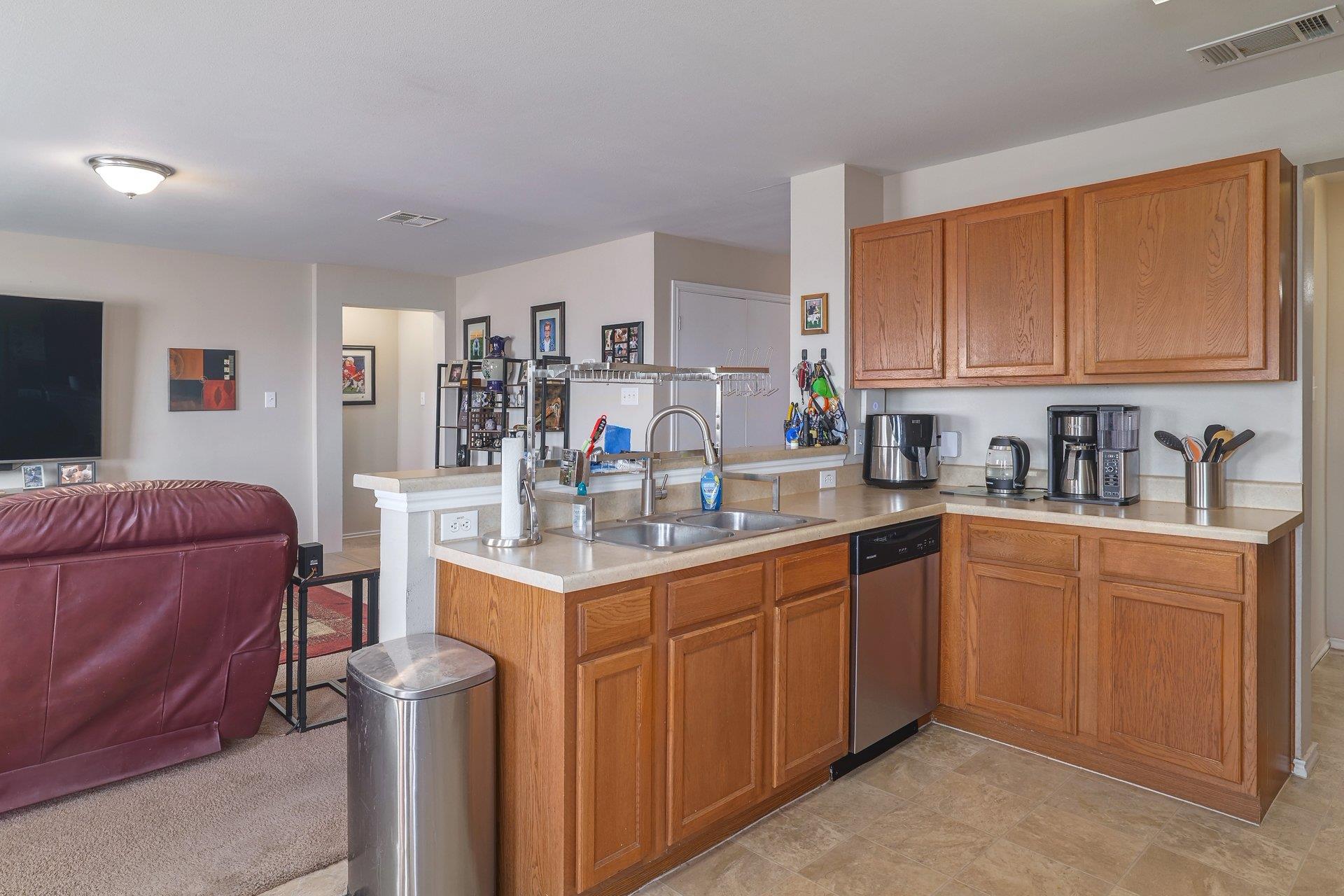 267 Drystone Trl, Liberty Hill, TX 78642