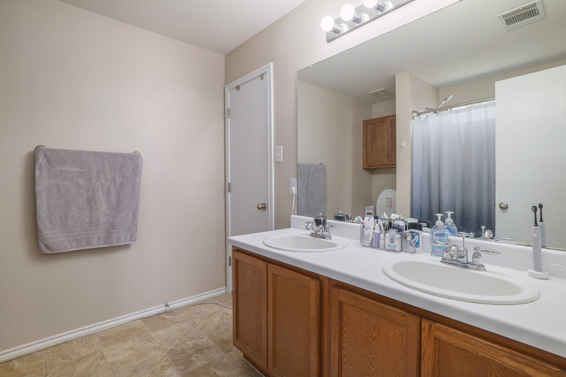 267 Drystone Trl, Liberty Hill, TX 78642