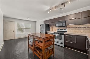 1101 Grove Blvd # 206, Austin, TX 78741