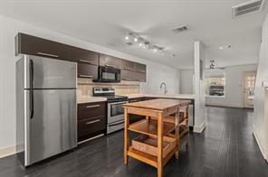 1101 Grove Blvd # 206, Austin, TX 78741