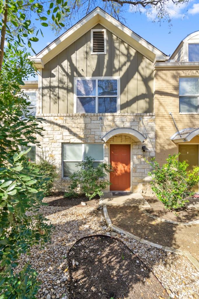 1101 Grove Blvd # 206, Austin, TX 78741