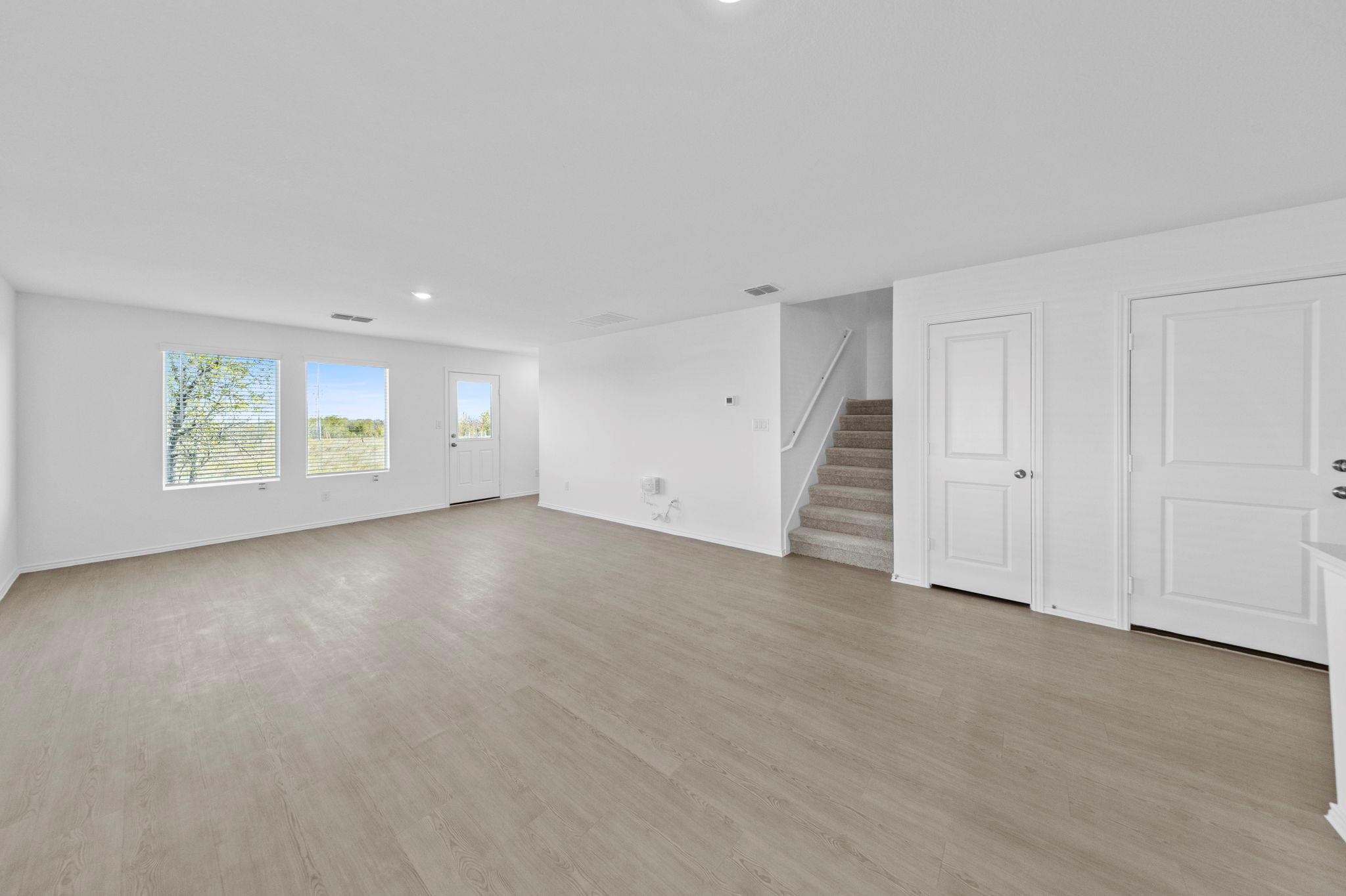 13220 Eastland Dr, Mustang Ridge, TX 78610