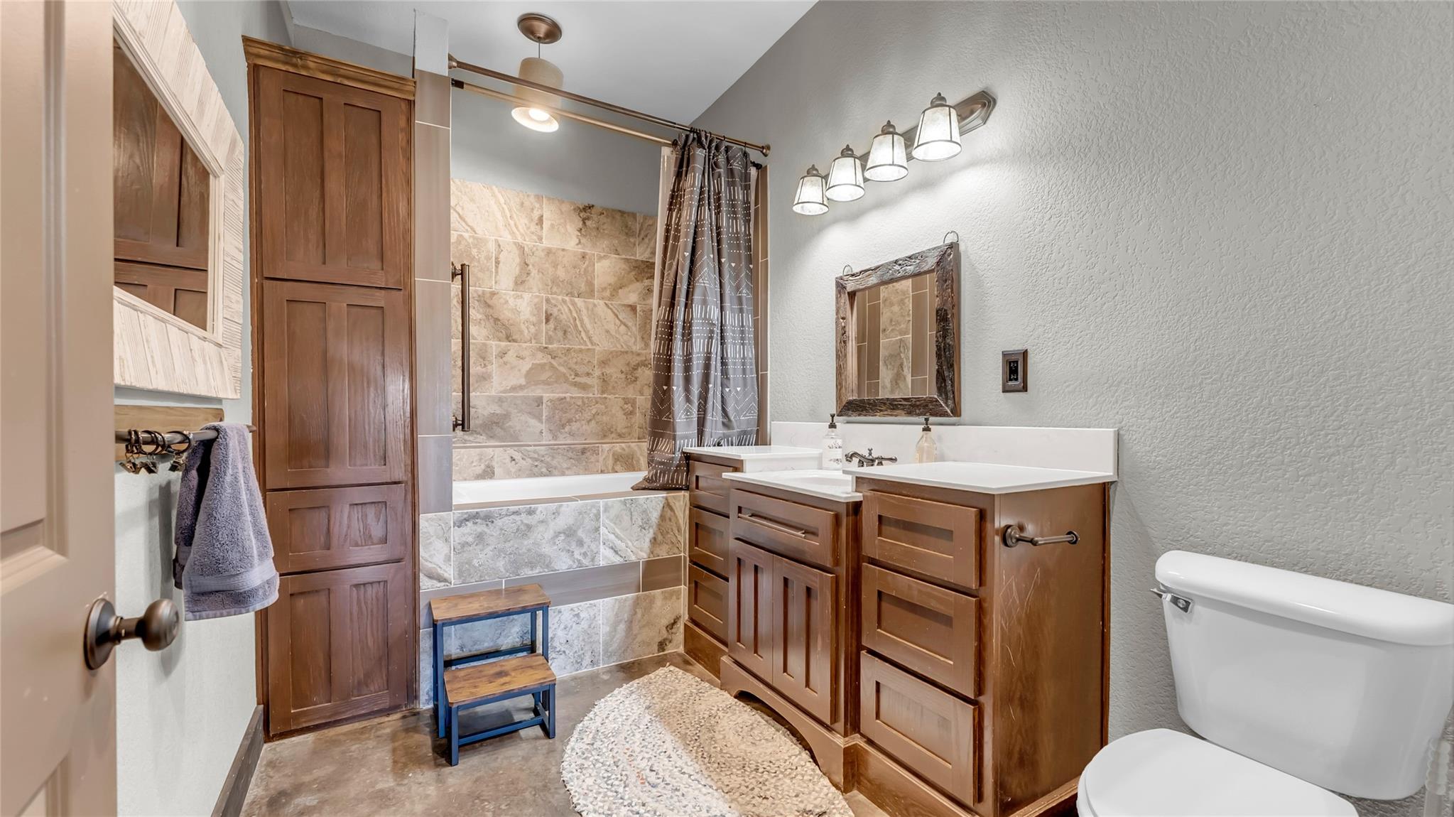 750 Marshall Rd, Bertram, TX 78605