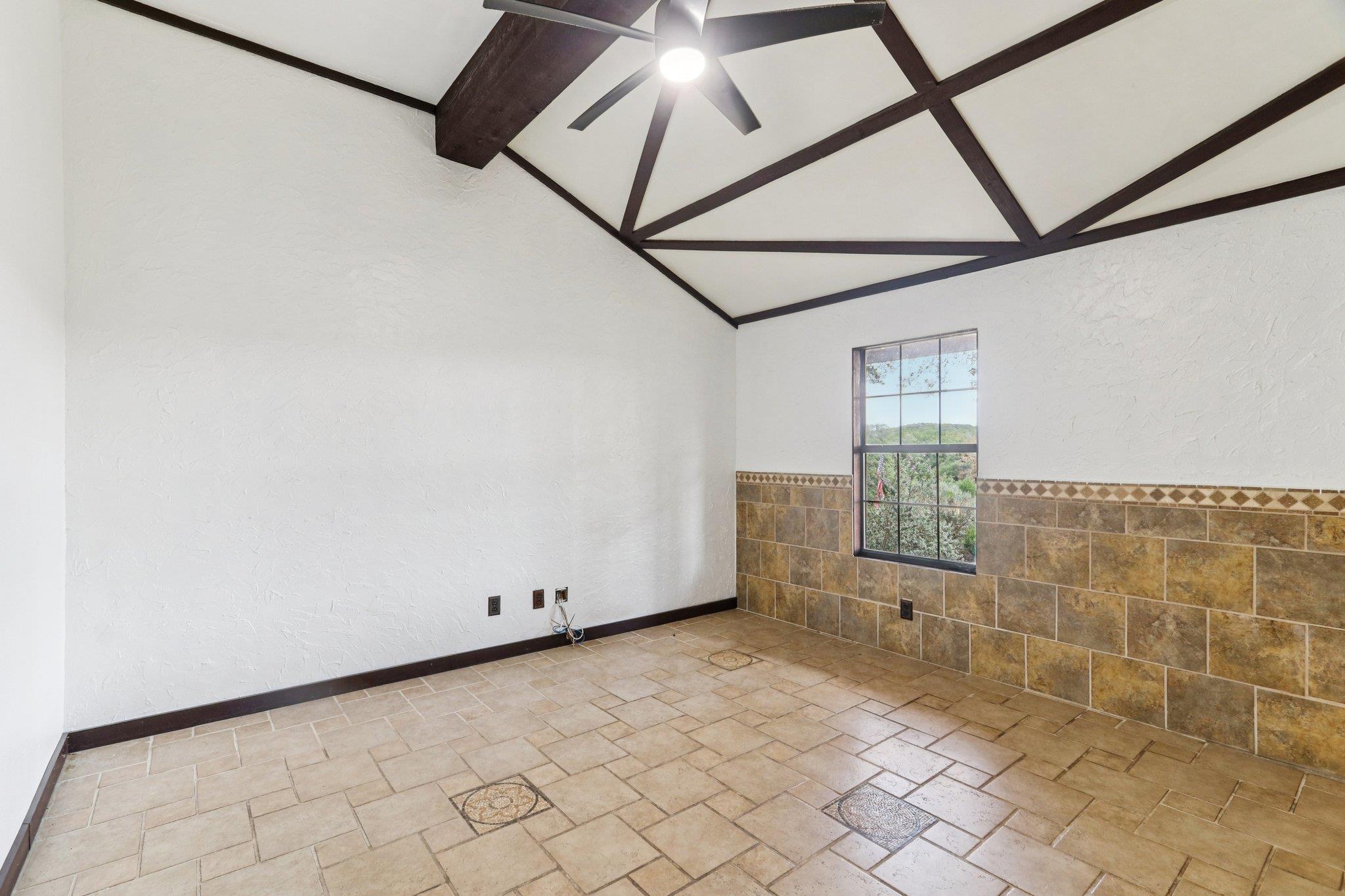 24369-2 Bingham Creek Rd # 12, Leander, TX 78641