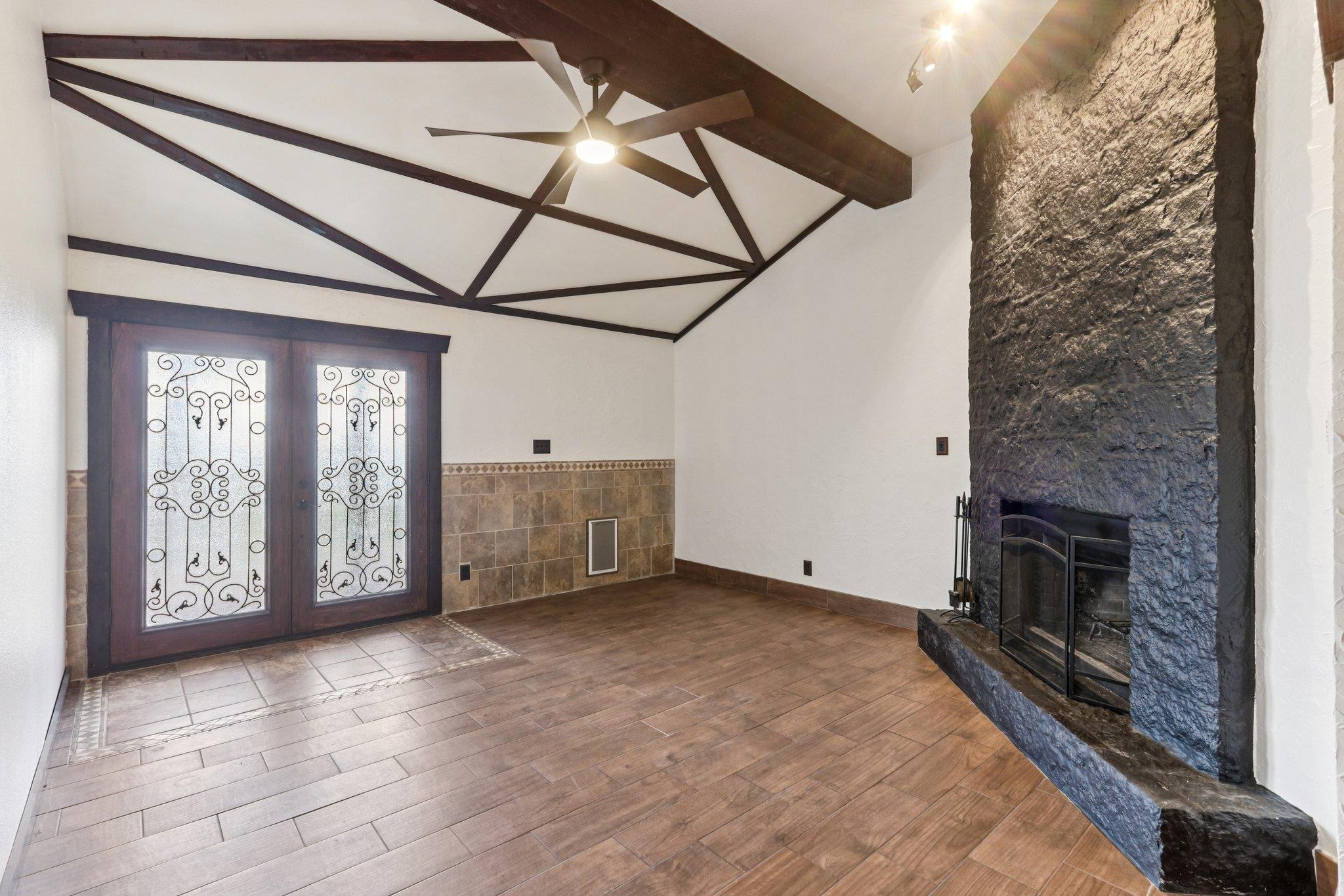 24369-2 Bingham Creek Rd # 12, Leander, TX 78641