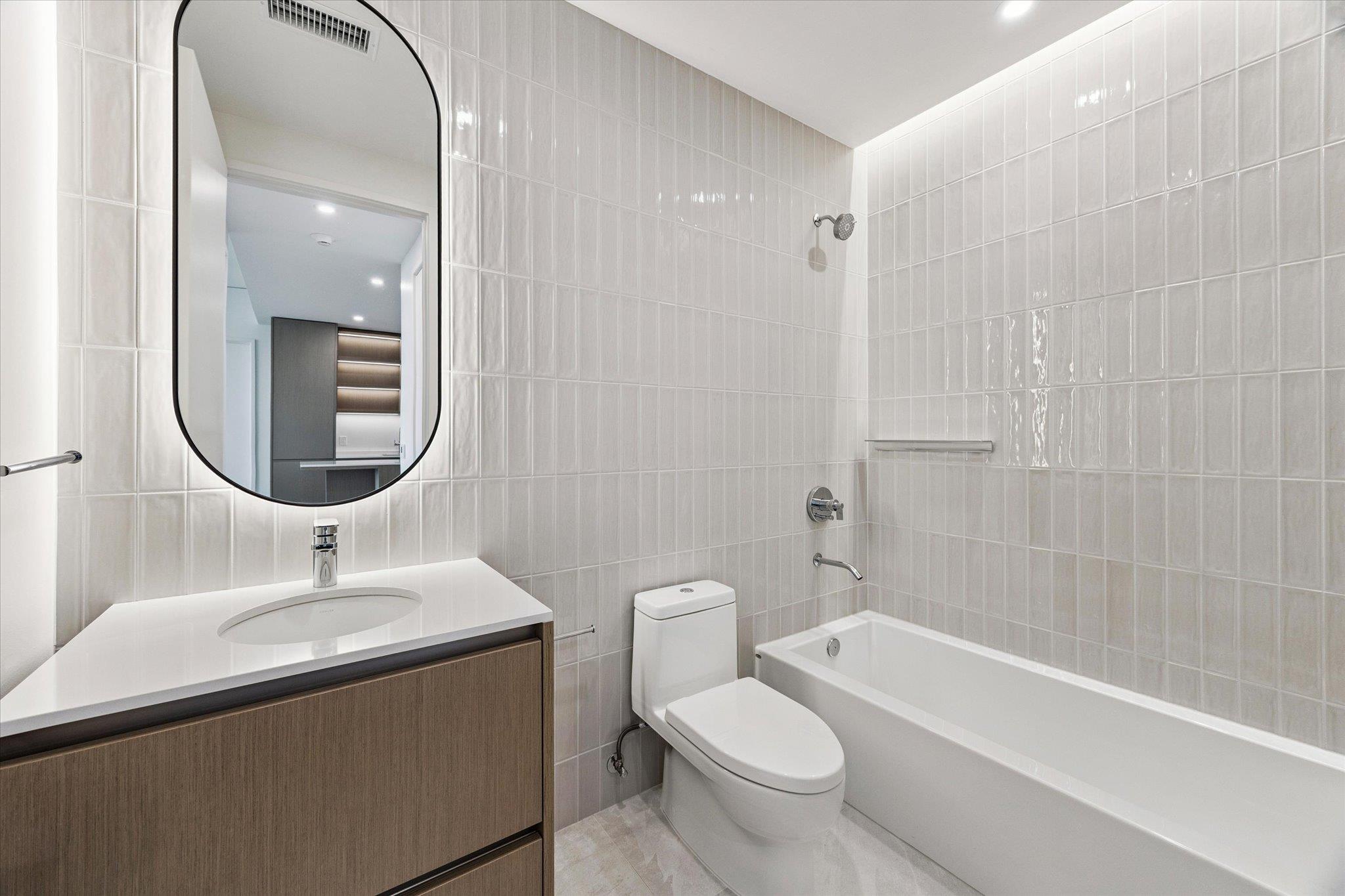 610 Davis St # 4305, Austin, TX 78701