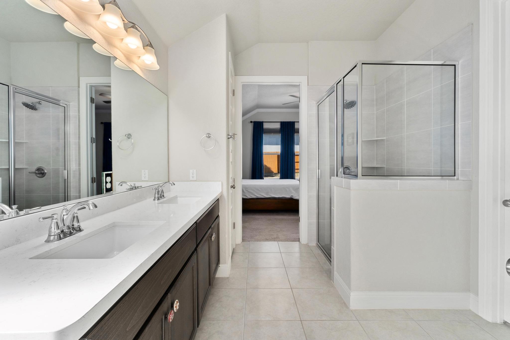 112 Bell Hill Dr, Dripping Springs, TX 78620