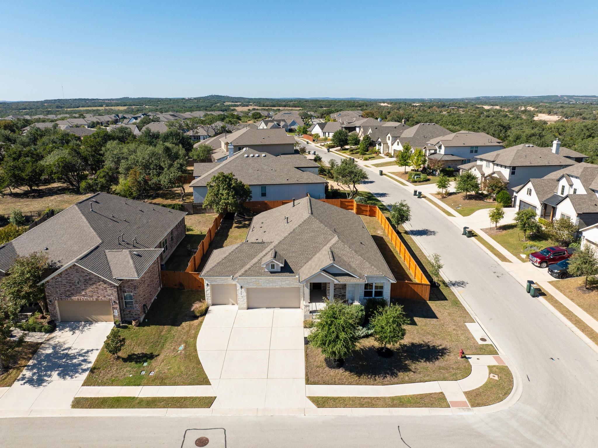 112 Bell Hill Dr, Dripping Springs, TX 78620