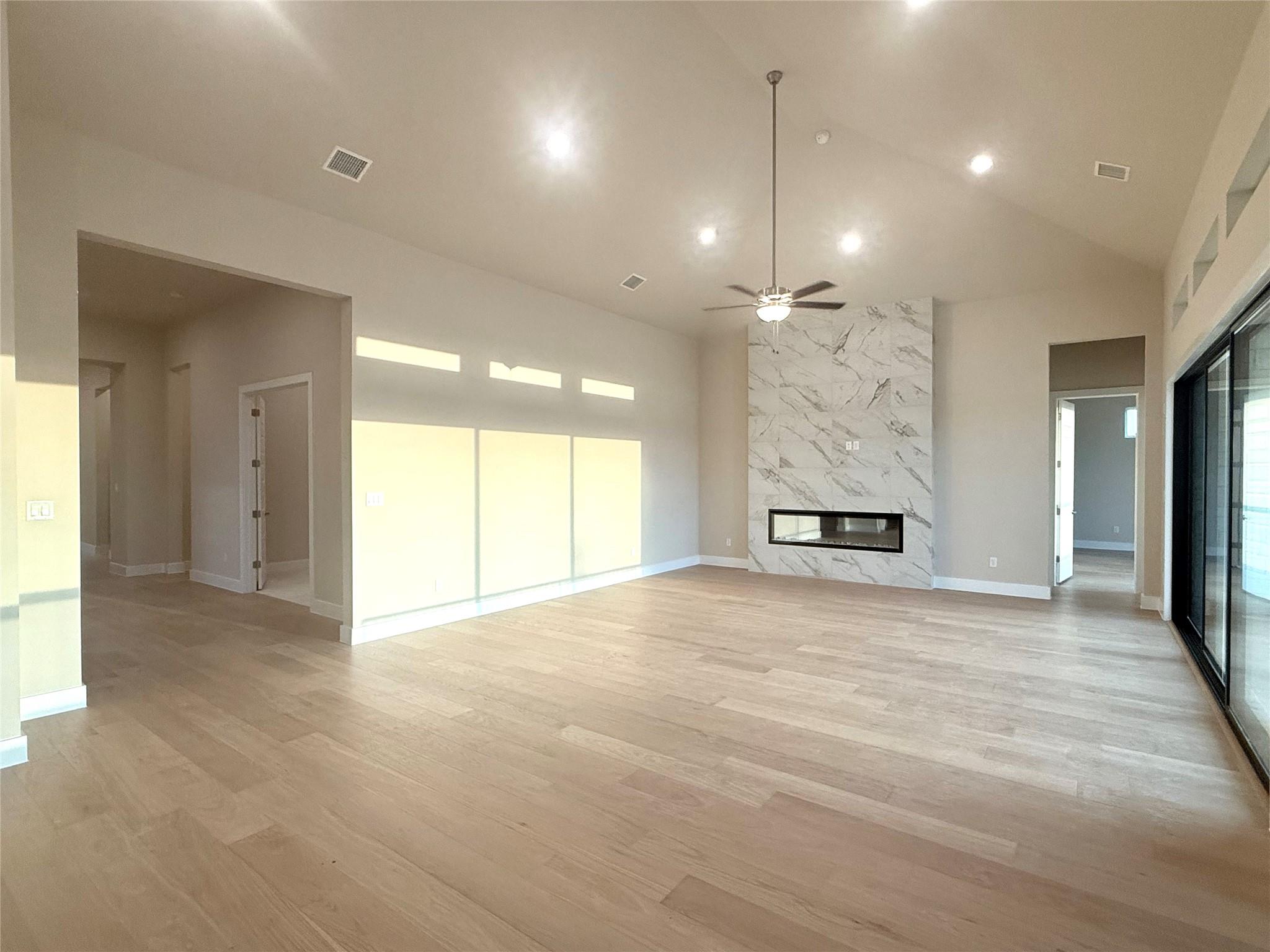 1209 Doelling Dr, Georgetown, TX 76527