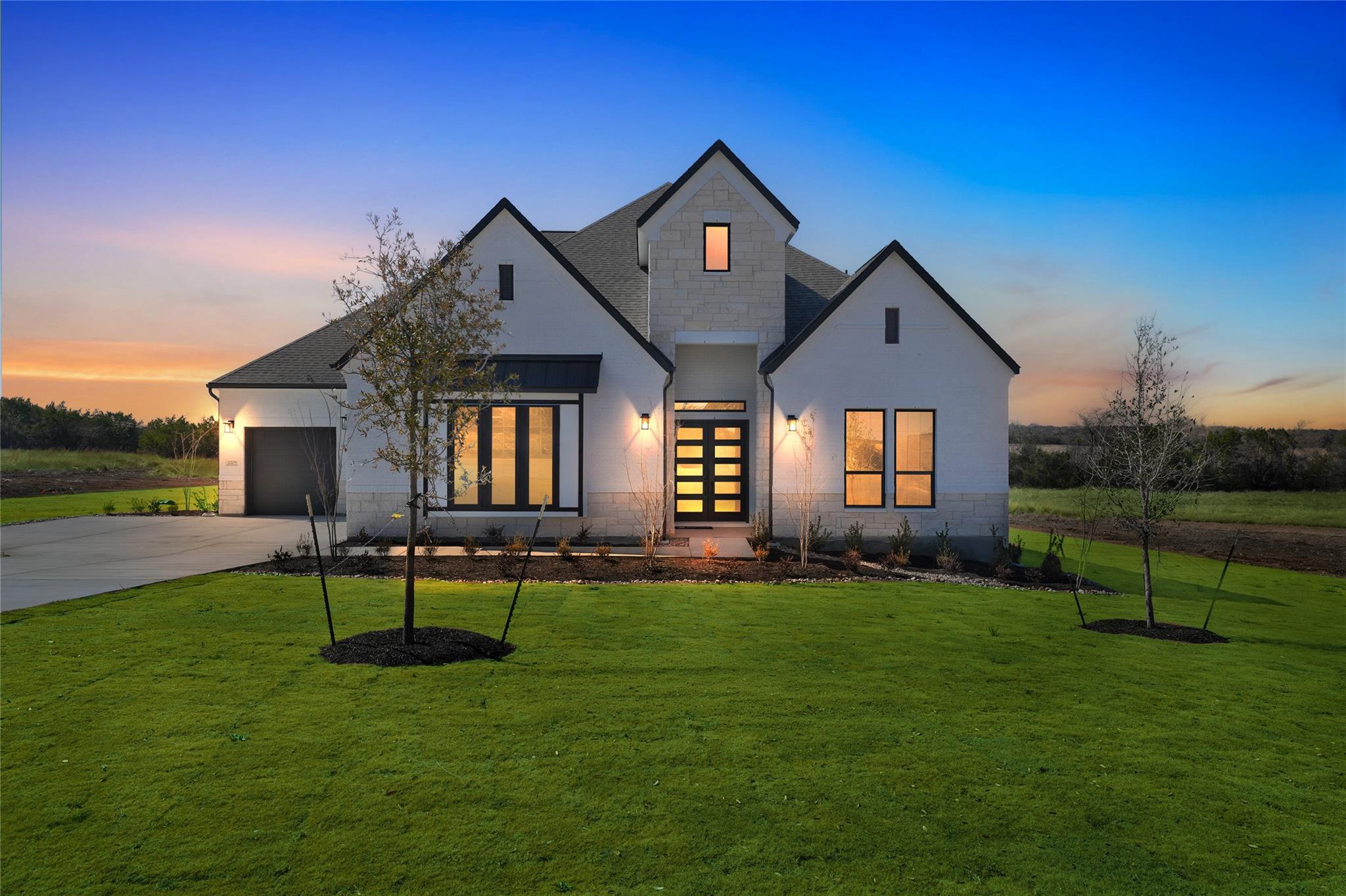 1209 Doelling Dr, Florence, TX 76527