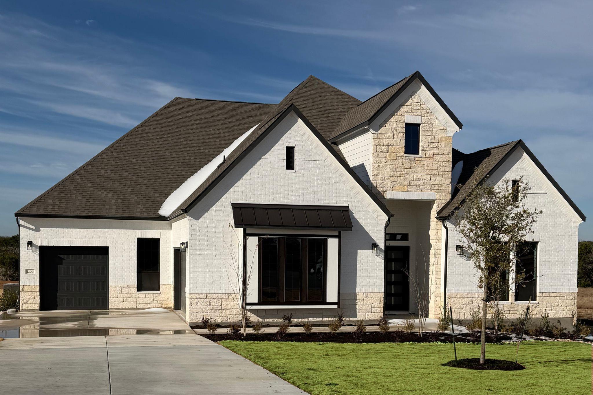 1209 Doelling Dr, Florence, TX 76527