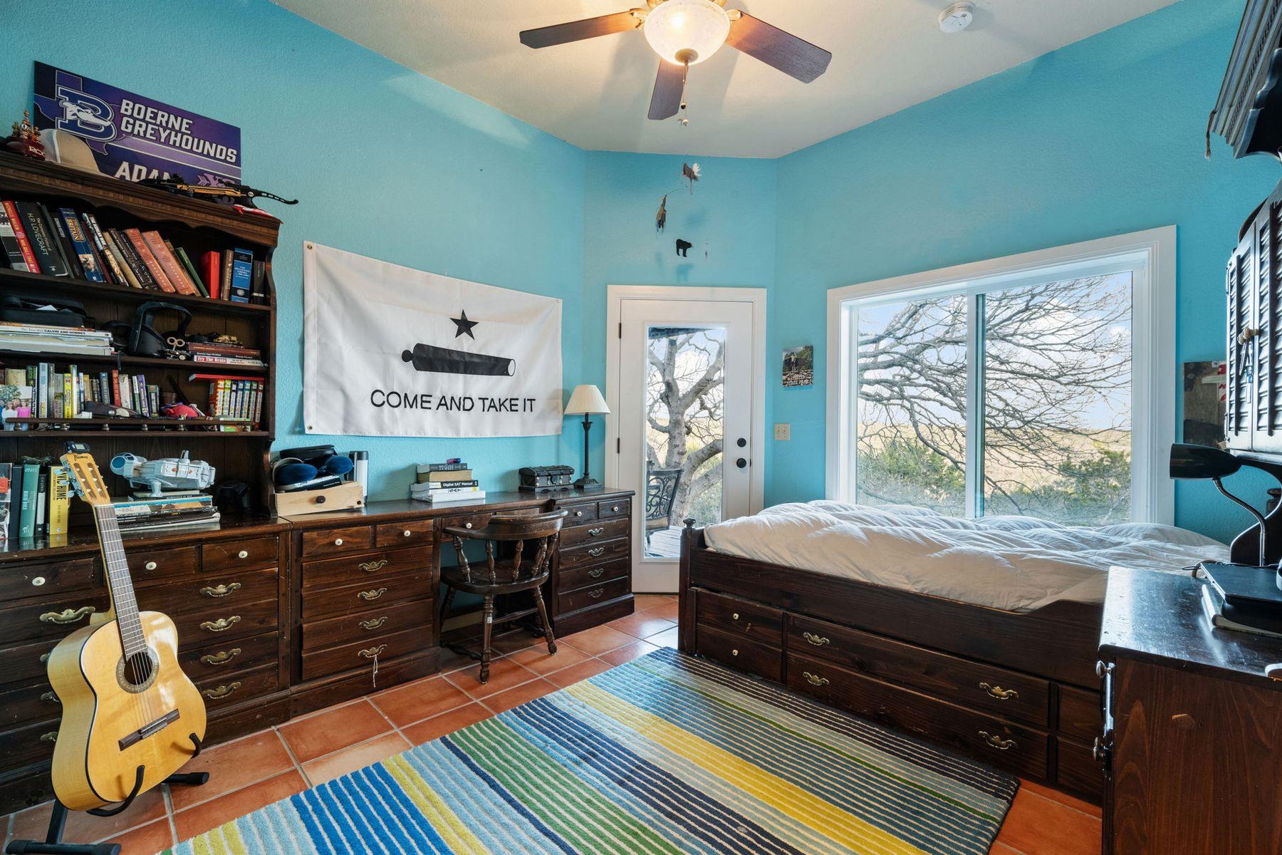 124 Hoskins Trail Trl, Boerne, TX 78006