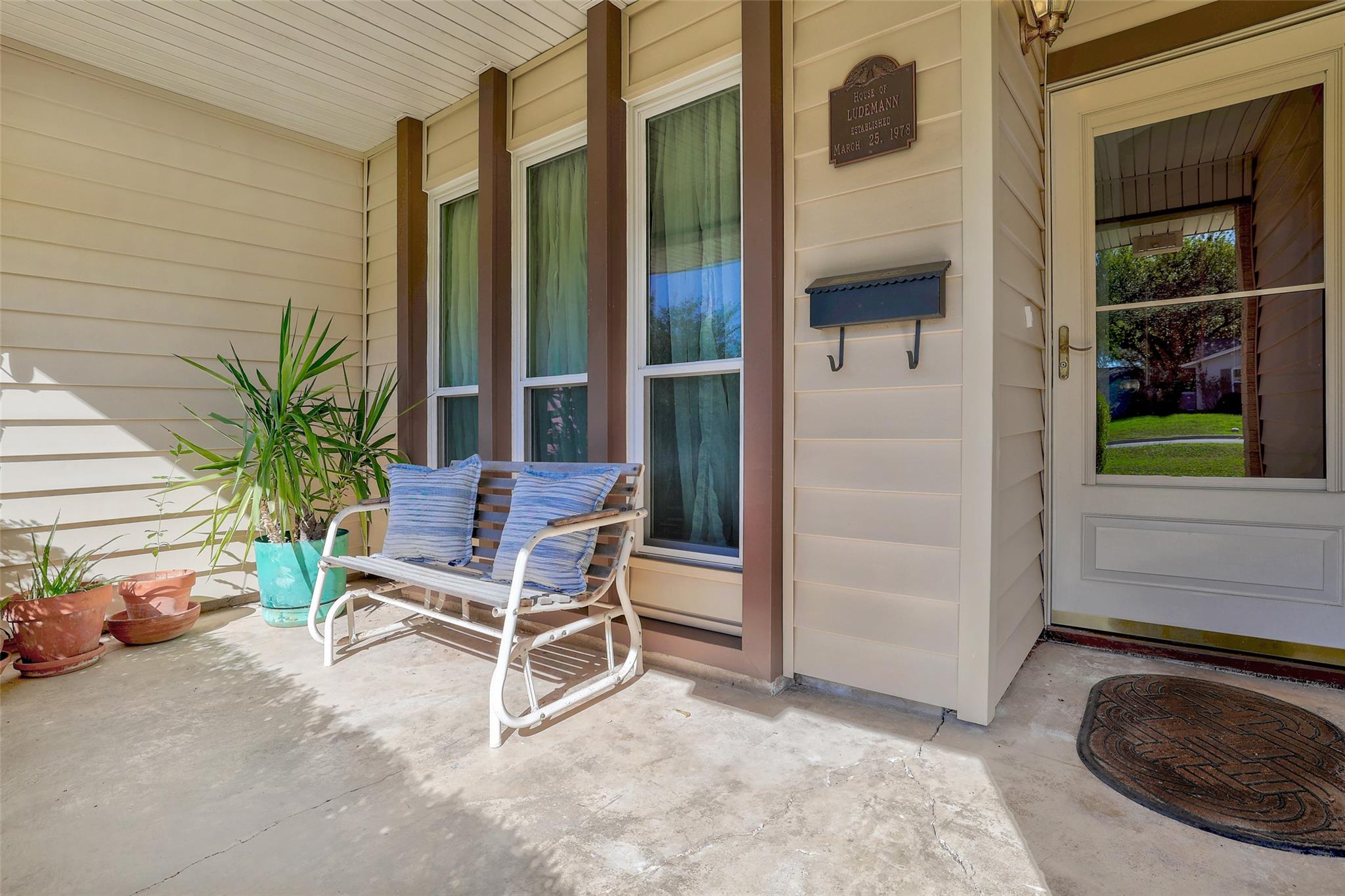 7210 Meadowood Dr, Austin, TX 78723