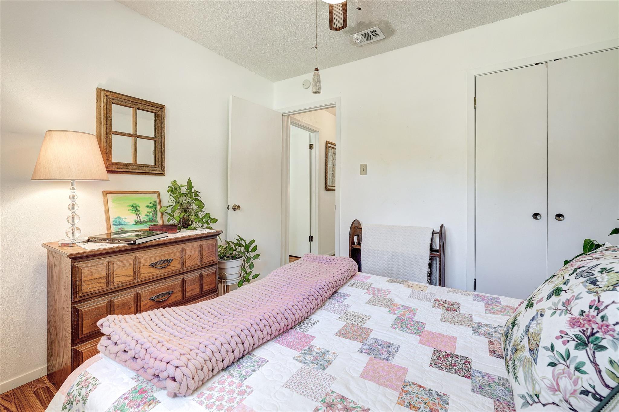 7210 Meadowood Dr, Austin, TX 78723