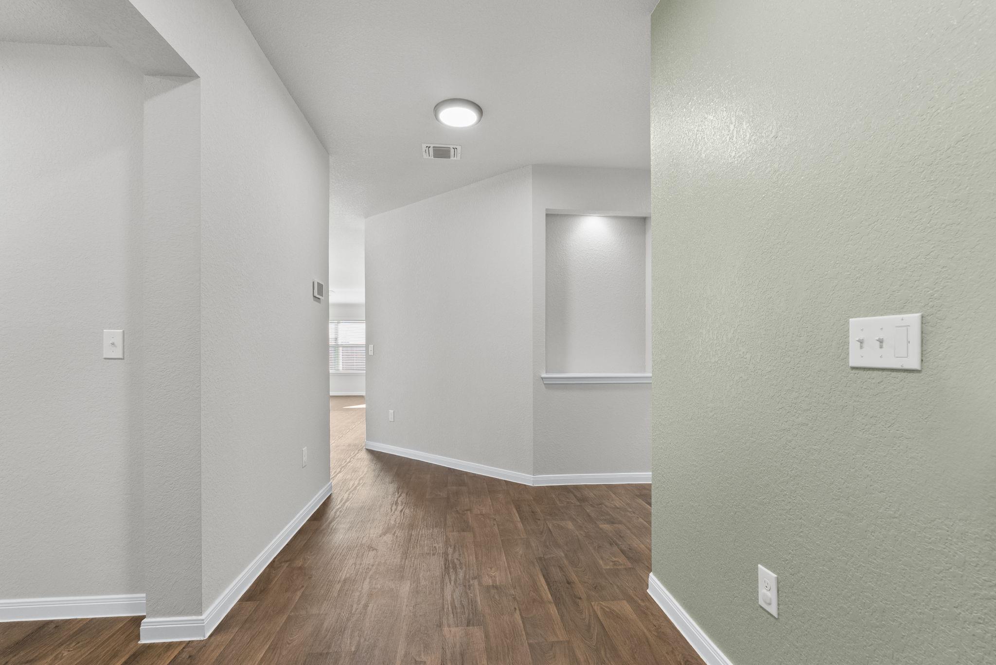 124 Harlan Dr, Hutto, TX 78634