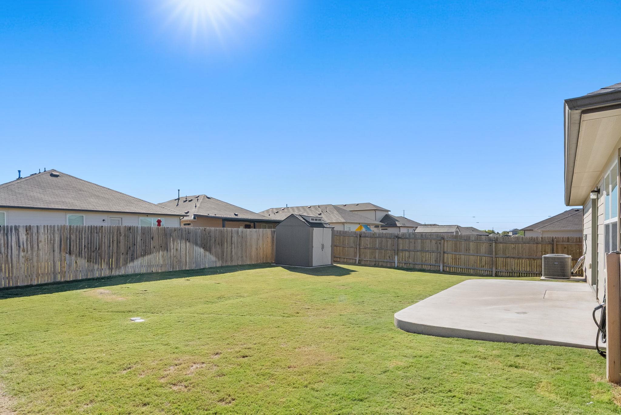 124 Harlan Dr, Hutto, TX 78634