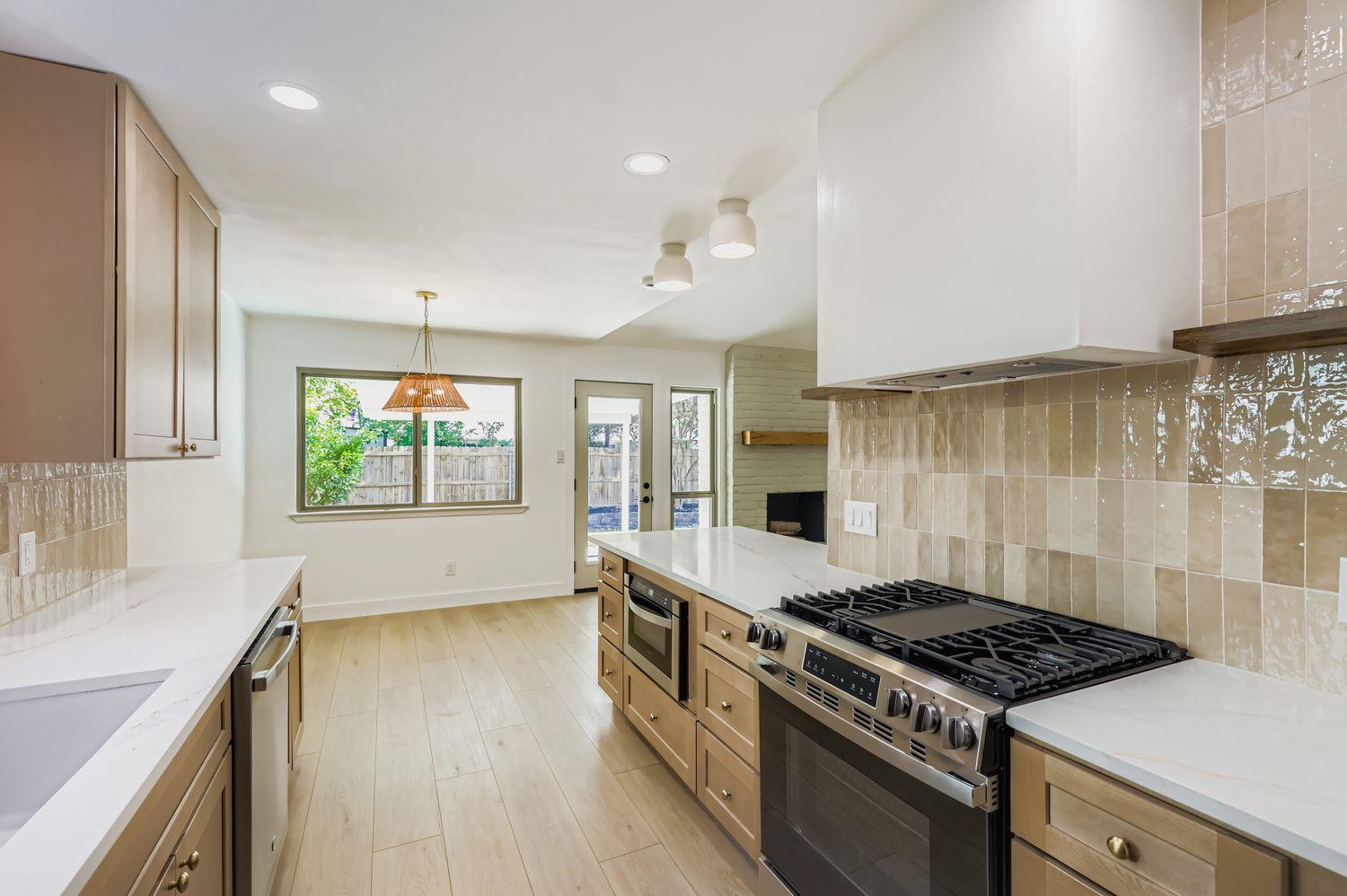 10407 Robinwood Cir, Austin, TX 78758