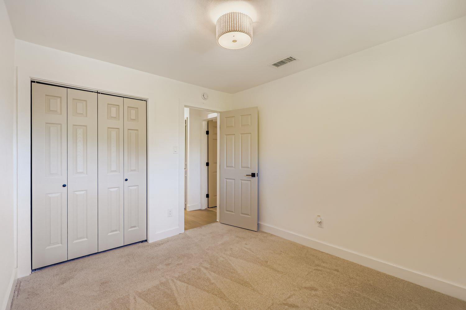 10407 Robinwood Cir, Austin, TX 78758