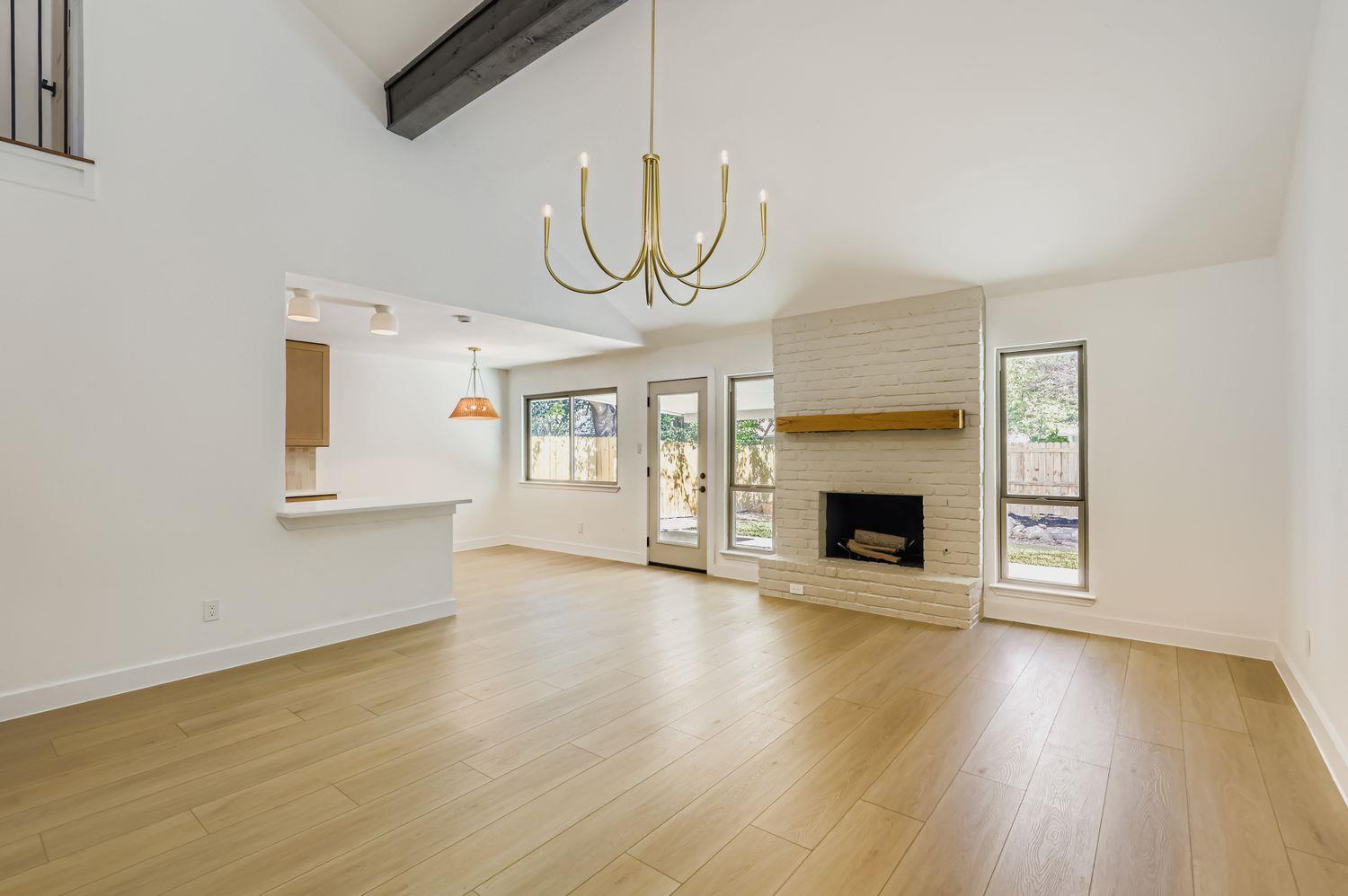 10407 Robinwood Cir, Austin, TX 78758