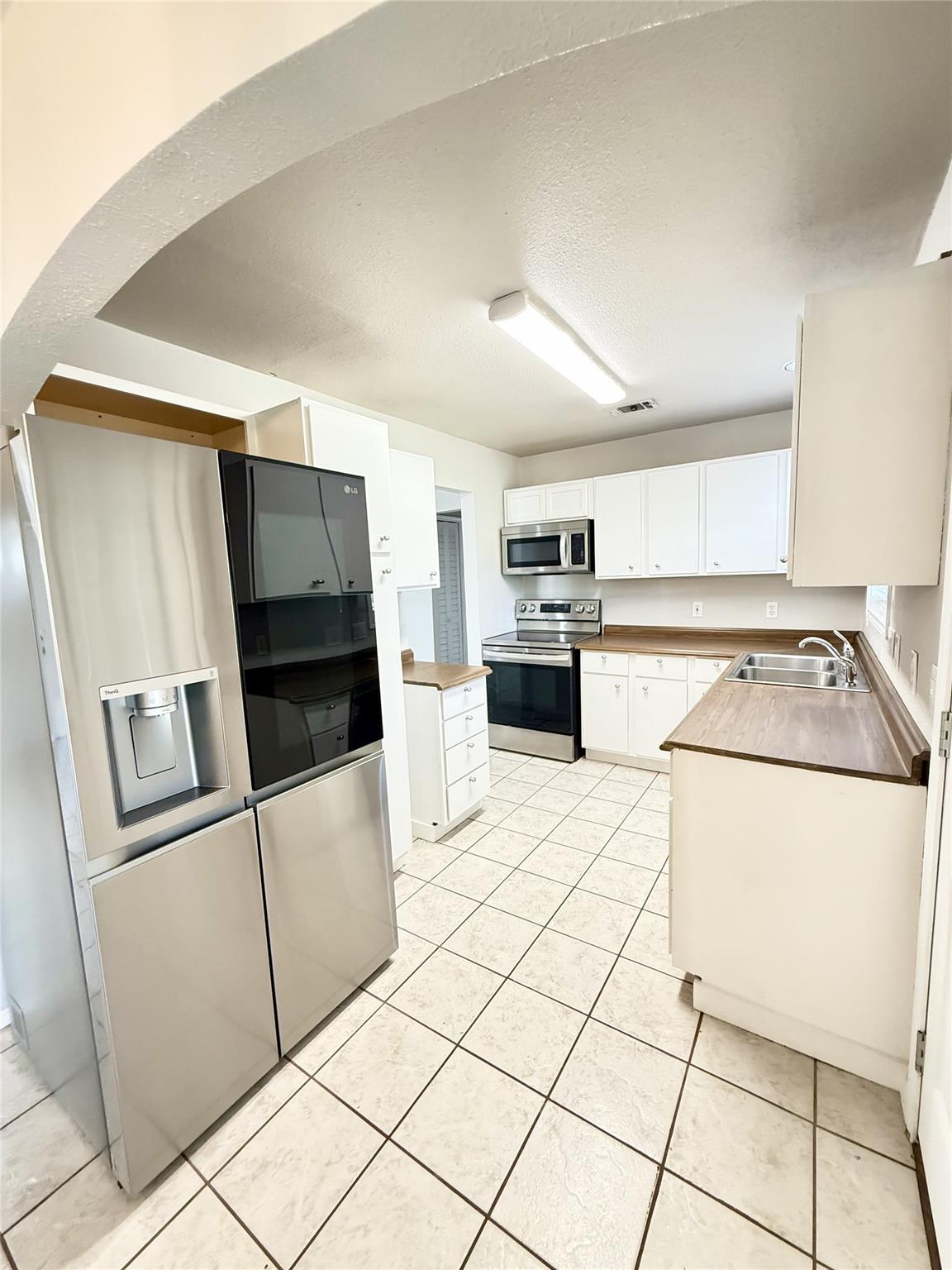 1403 Alcoa Ave, Rockdale, TX 76567