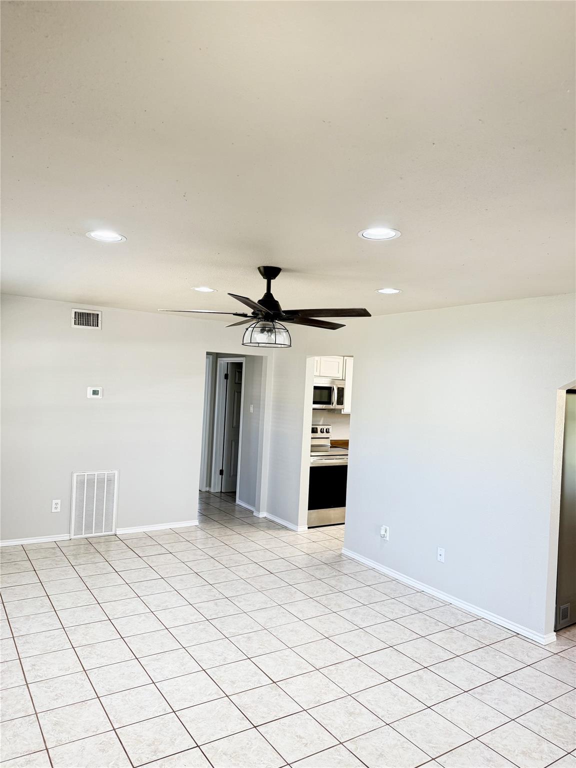 1403 Alcoa Ave, Rockdale, TX 76567