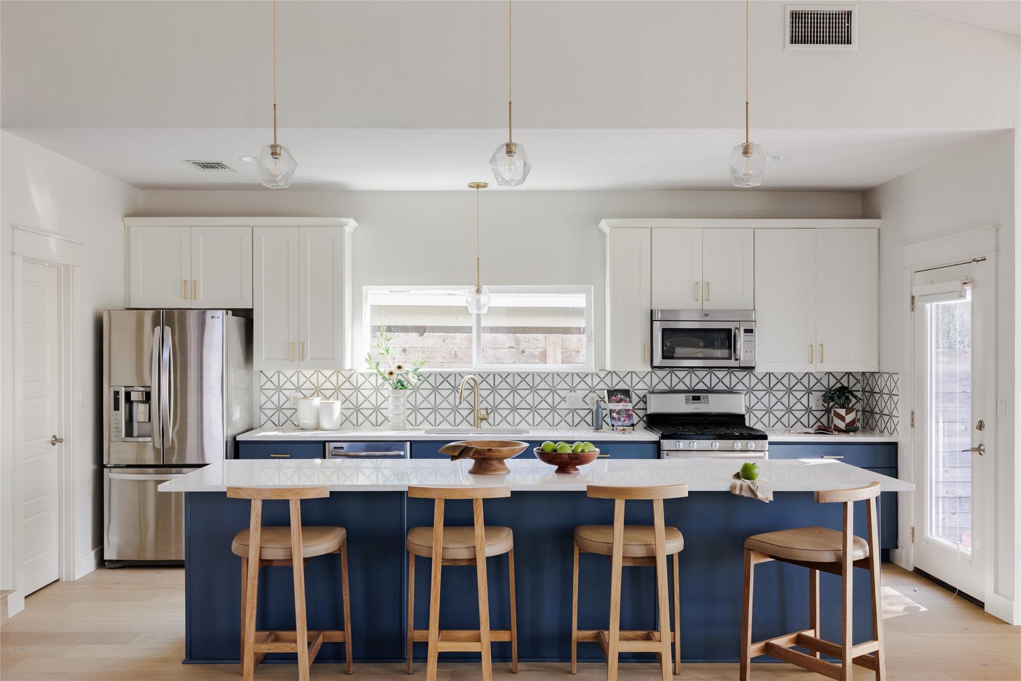 1205 McKinley Ave, Austin, TX 78702