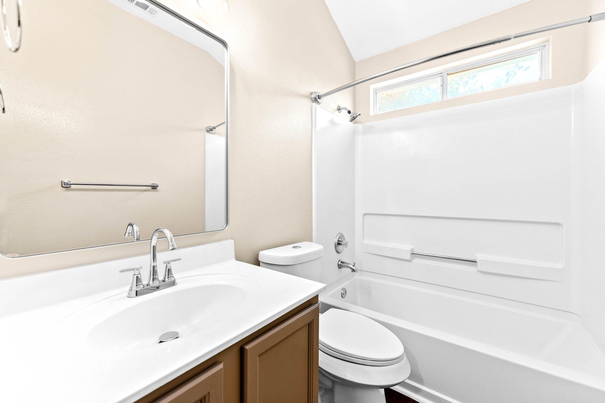 4711 Lake Champlain Ln # 164, Austin, TX 78754