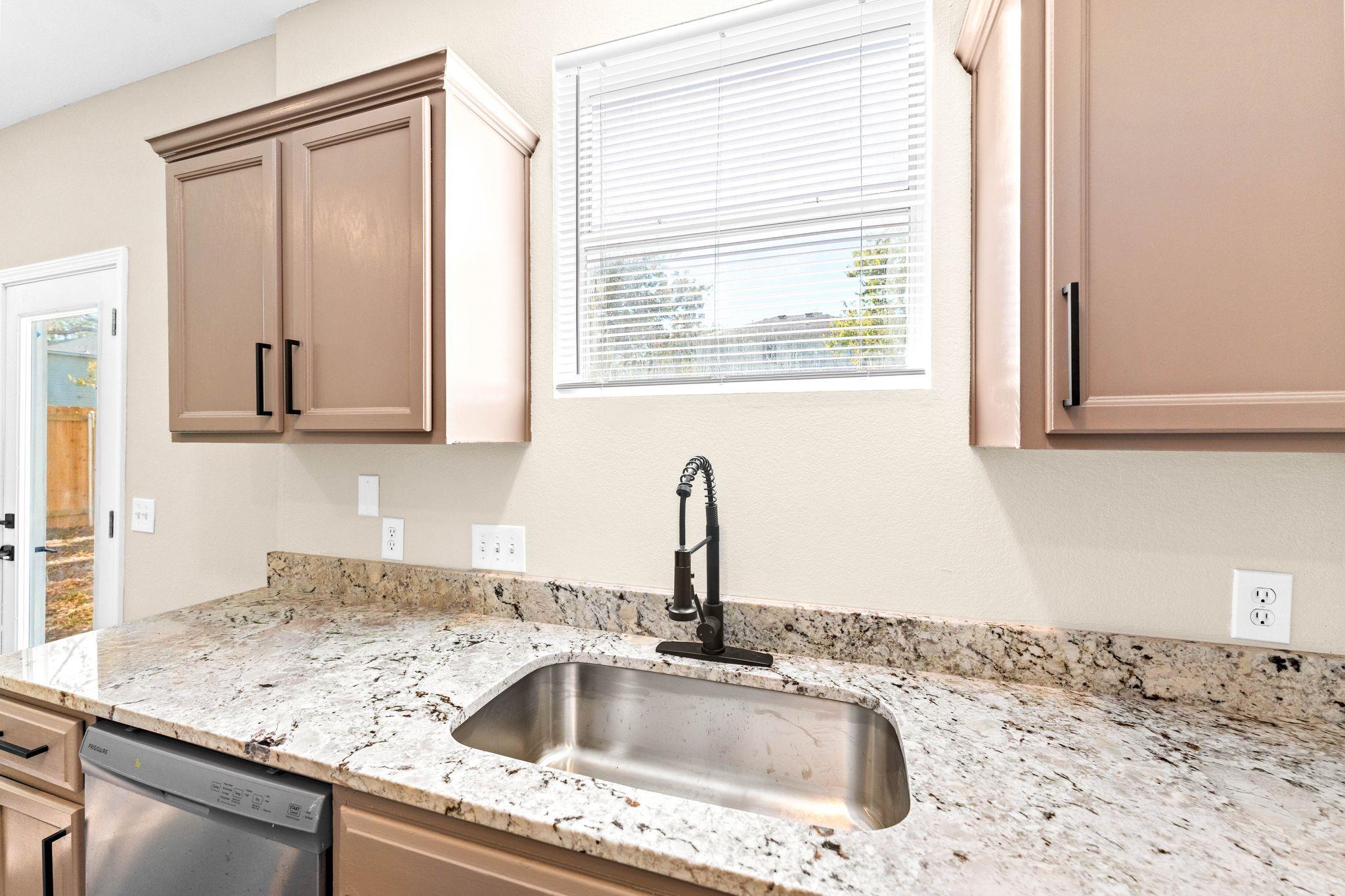 4711 Lake Champlain Ln # 164, Austin, TX 78754