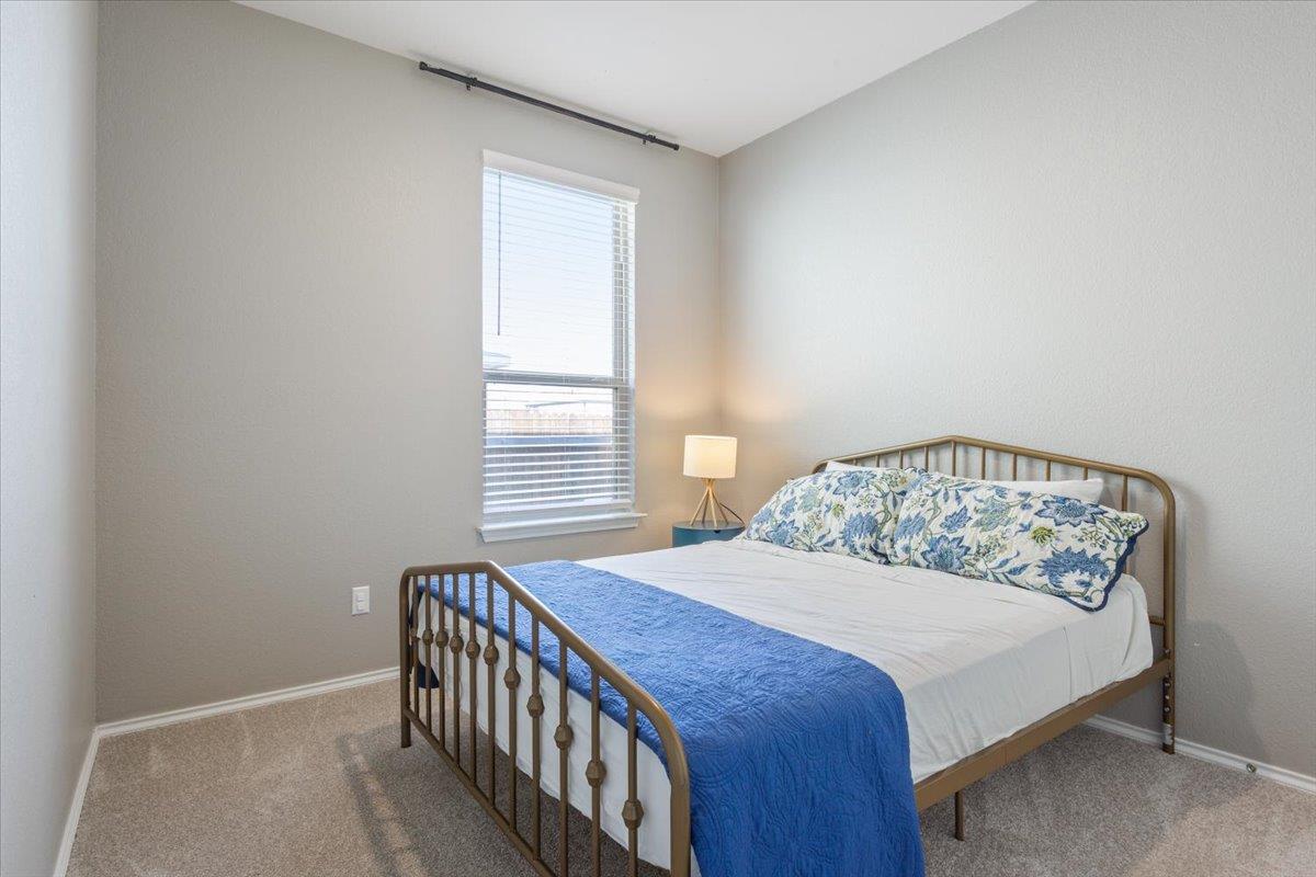 129 Bracken Fern Ln, Georgetown, TX 78626