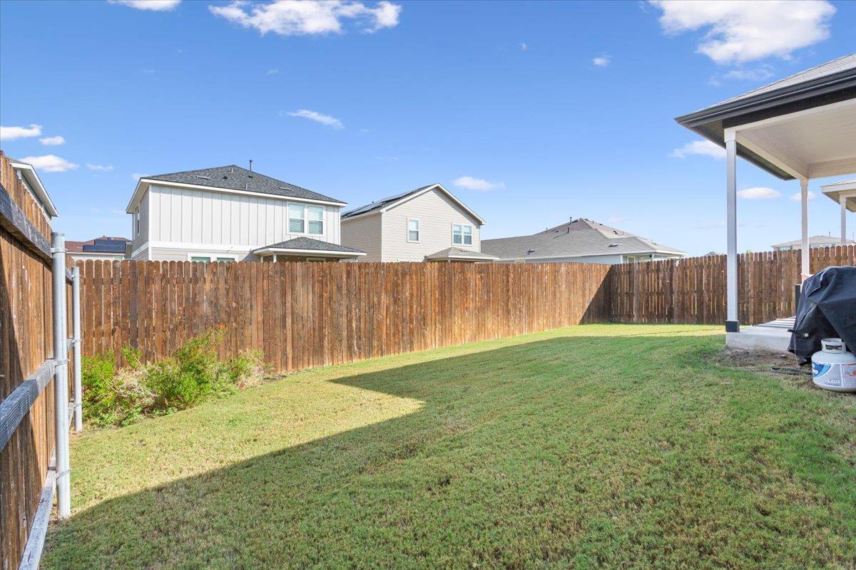 129 Bracken Fern Ln, Georgetown, TX 78626