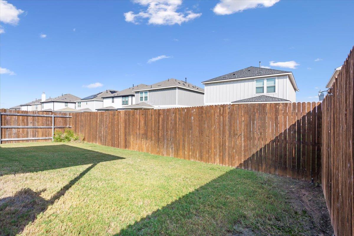 129 Bracken Fern Ln, Georgetown, TX 78626