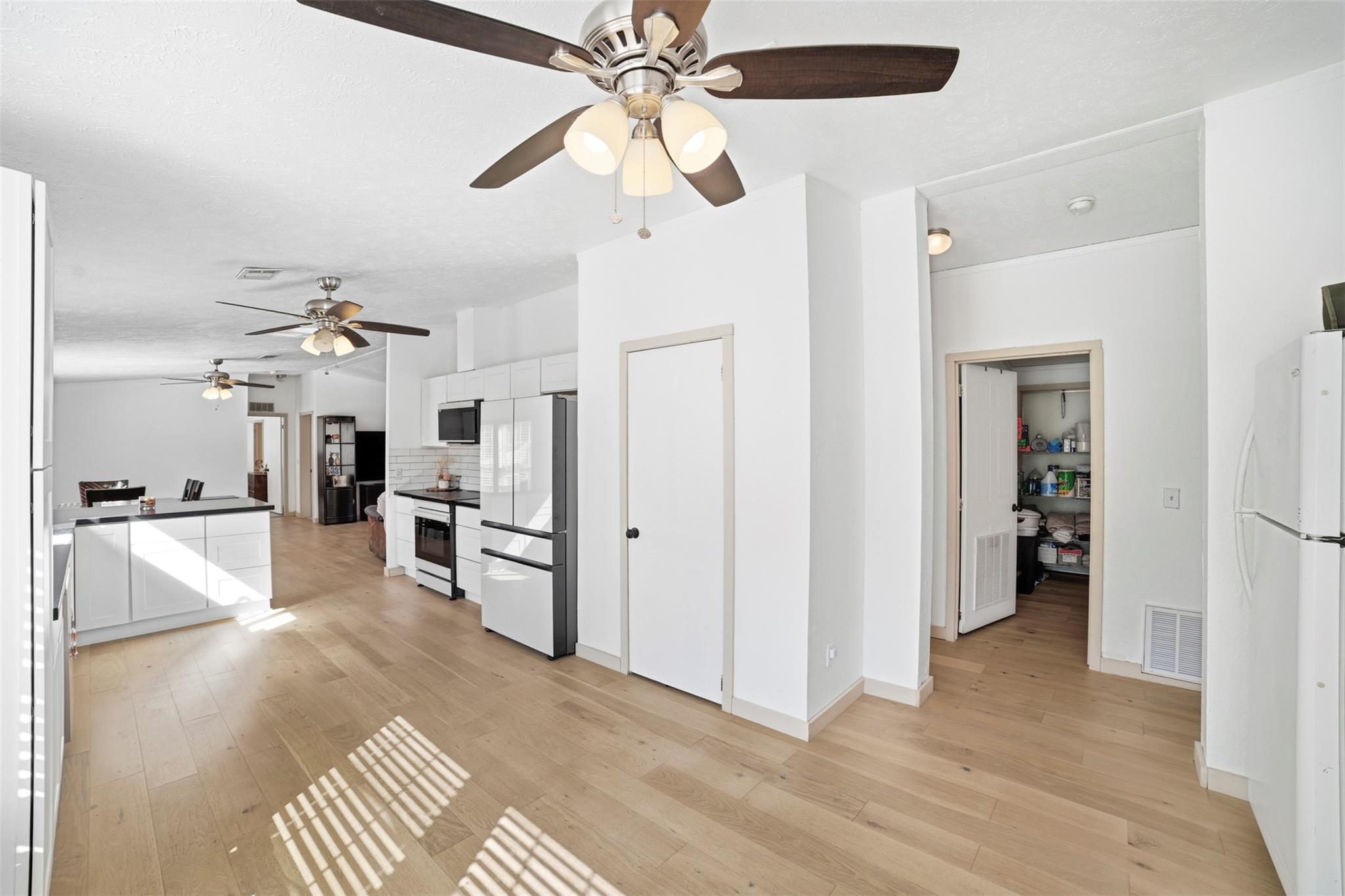 4048 Sutherland Springs Rd, Seguin, TX 78155